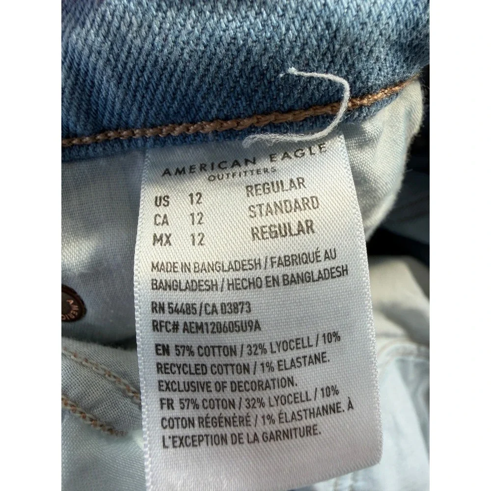 American Eagle Split Hem Straight Leg Jeans Light Wash Distressed Denim 28
